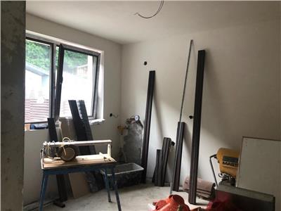Duplex semifinisat 4 camere suprafata de 120 mp utili + 200 mp teren liber.